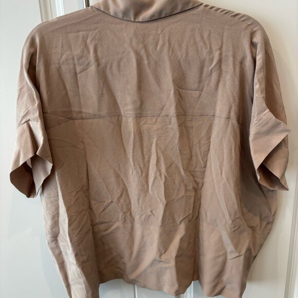 Everlane The Washable Clean Silk Short-Sleeve Square Shirt NWT - Picture 3 of 4